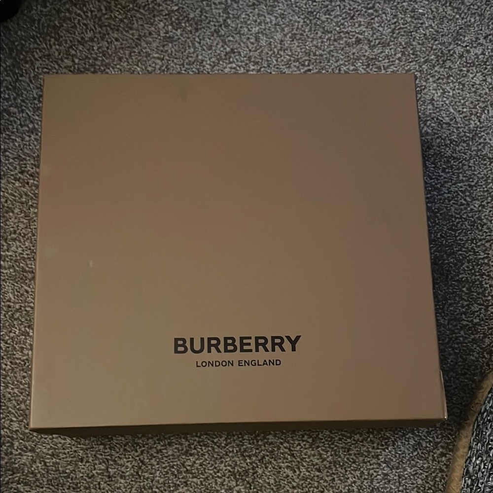 Burberry Brown Box
